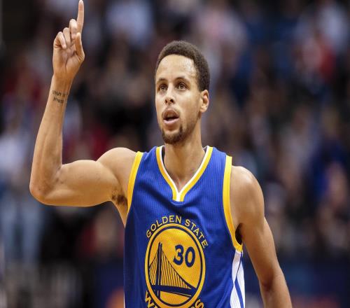 库里第9次砍下45+且罚球少于5个,高居历史榜首,科比&贾巴尔次席