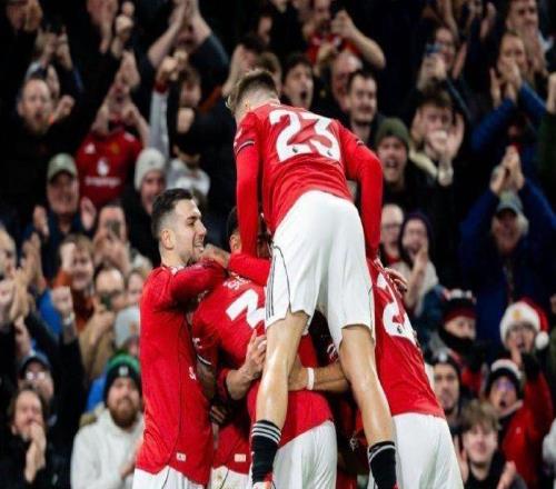 曼联主场44平伯恩茅斯,B费关键表现难挽狂澜,防线漏洞是隐患