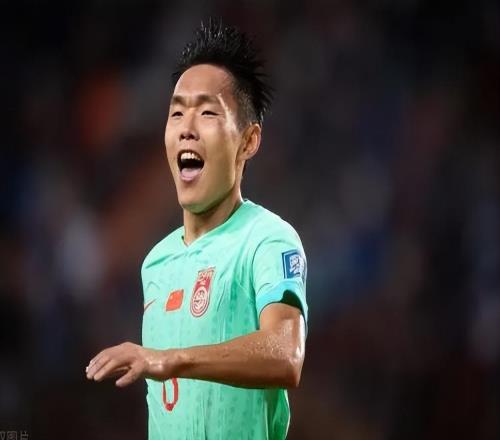 鲁能将跟中超最好的单后腰签新约!曾是伊万国足主力,值得期待