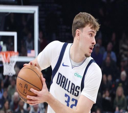 超越詹姆斯,18岁359天的弗拉格砍生涯新高42分成首位18岁单场40+球员