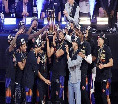 NBA杯決賽：尼克斯124113戰(zhàn)勝馬刺布倫森當(dāng)選杯賽MVP