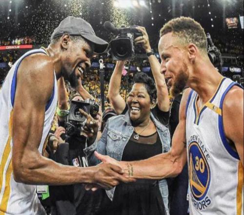 不吹不擂!NBA历史最令人胆寒的8对二人组,詹姆斯、库里两度上榜