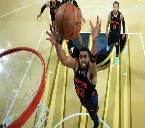 NBA杯尼克斯逆轉奪冠終結52年冠軍荒，布倫森榮膺MVP助紐約復興