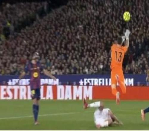 奥萨苏纳主席抗议战巴萨判罚:我们受到了不公正的对待