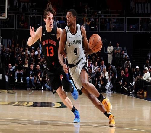 未来发挥出应有的水准,马刺后场核心的价值完全没有体现出来