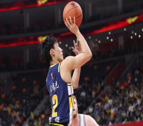 绝杀失败!徐杰关键三分再次拯救球队,广东险胜浙江取2连胜