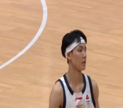 CBA最新排名:北京3连胜冲上第1广东领衔5队全胜上海爆冷输球