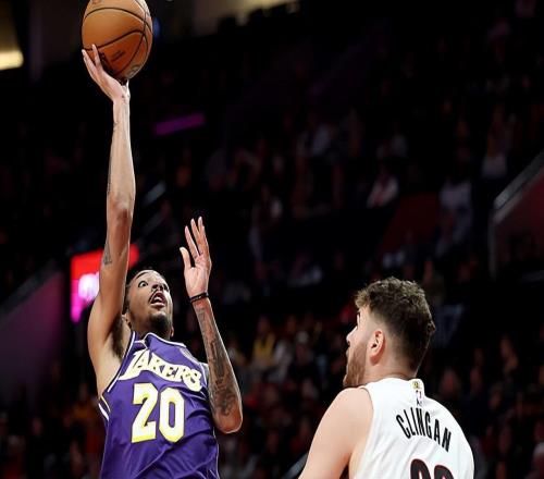 发展联盟赛场表现稳定,湖人后场新星能否重新回到轮换阵容