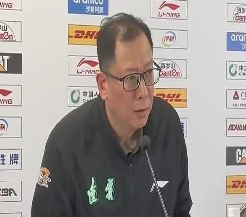 遼籃為何負(fù)北京吳乃群說得含蓄，一席話卻很刺耳，許利民啥都說