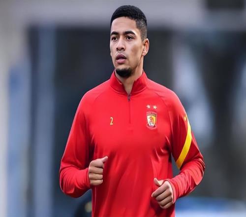 意外!他可能成首位在上港队挂靴退役的归化国脚,未来将被善待