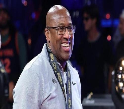 迈克布朗:我爱尼克斯球迷最振奋的是将能在主场升起冠军旗帜