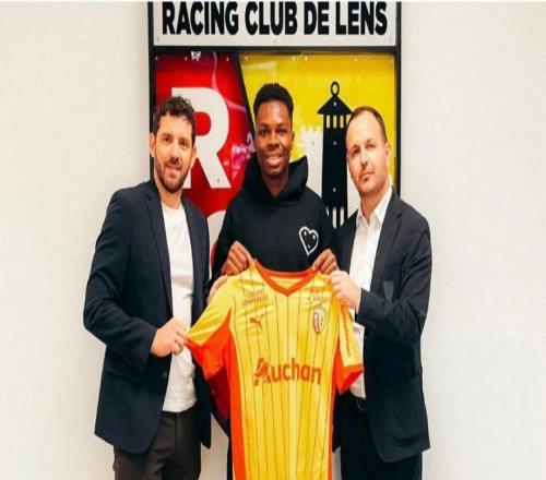 曼联冬窗首签浮现!1500万锁定法甲抢断王球员已同意加盟