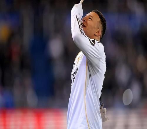 姆巴佩的“神鬼二象性”:关键功臣OR伤害皇马,何时才能拿金球奖