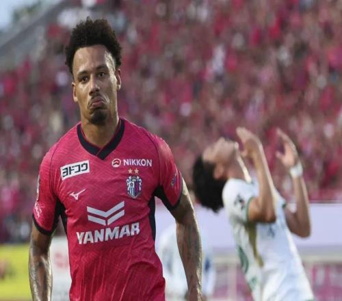 蒋圣龙疗伤!J联赛银靴加盟