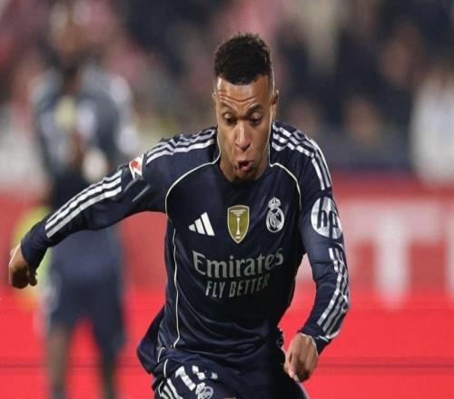 足坛一夜动态:巴黎6冠王比肩巴萨拜仁,曼城6连胜,皇马赢球丢人