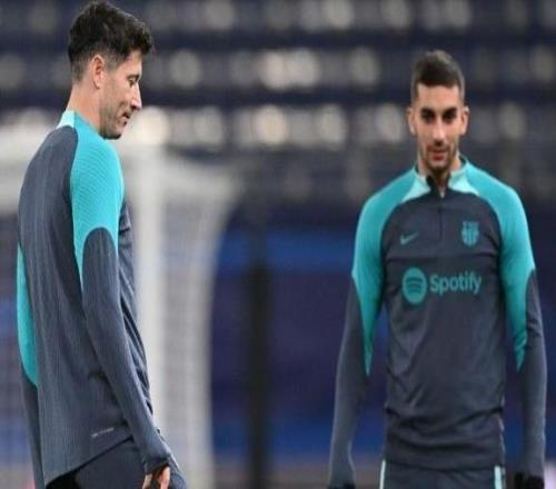 罗马诺:莱万冬窗离队的可能性为0,他希望与巴萨续约