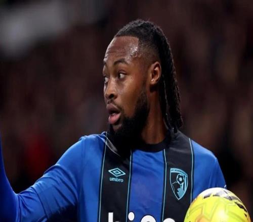 TA:塞门约速度与双足能力并存,凭借左路适配性进入曼联视野