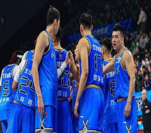 CBA混子頂薪球員浮現！拿600萬場均僅2分1板，北京首鋼真被坑慘了