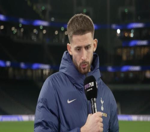 维卡里奥:输球当然令人失望,但球队展现出的斗志非常出色