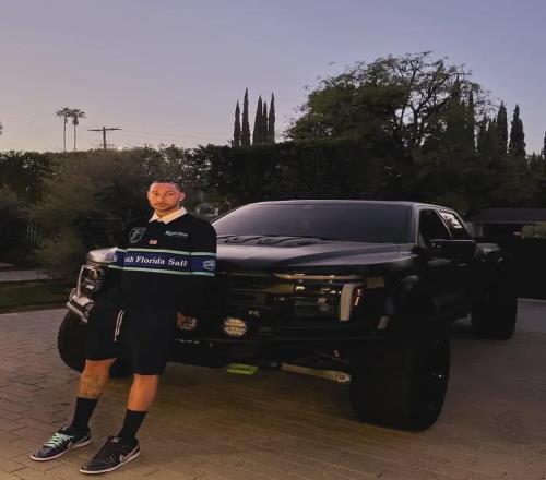 暫?；@球生涯！西蒙斯轉(zhuǎn)戰(zhàn)釣魚界！再見了，NBA