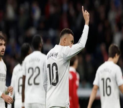 阿斯：眾志成城，皇馬希望復(fù)刻巴薩上賽季聯(lián)賽翻盤奪冠的軌跡