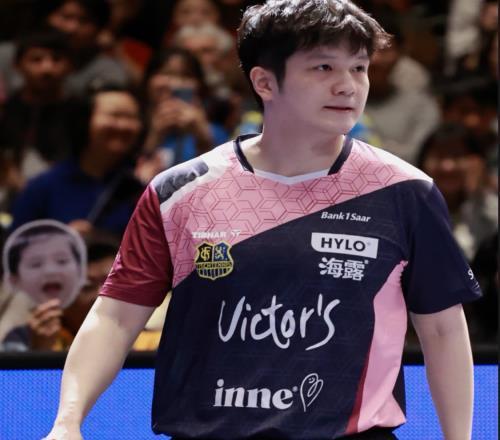 可愛樊振東歐冠首勝再模仿C羅慶祝,粉色球衣+霸氣動(dòng)作奶兇奶兇的