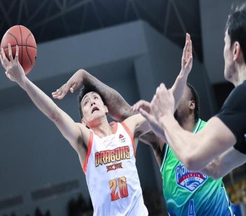 14投狂轟34分6板！CBA又殺出一天才后衛(wèi)：國(guó)家隊(duì)會(huì)有他一席嗎