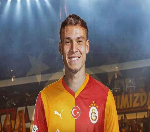 記者：加拉塔薩雷正在推動烏加特的轉(zhuǎn)會羅馬體育報(bào)：羅馬對齊爾克澤的報(bào)價接近曼聯(lián)的要求