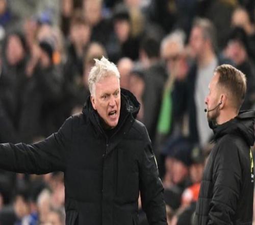 莫耶斯:本赛季英超判罚标准摇摆不定,裁判也懒得解释