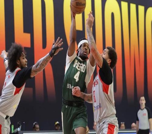 面對火箭二隊依然表現(xiàn)平平，前獨行俠首輪秀的情況真是不容樂觀