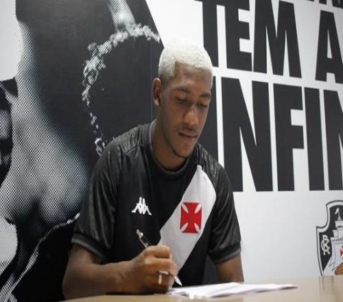 媒體報道拉揚與經(jīng)紀(jì)人扎哈維的中介合同已然到期然而這并未削弱巴薩對他的關(guān)注_西甲直播