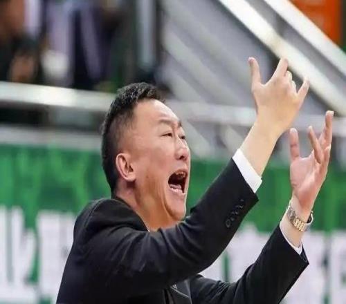 防守為王體系制勝：從青島崛起看劉維偉的籃球哲學與浙江衰落之痛