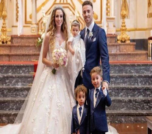 利物浦对阵狼队,若塔儿子担任球童