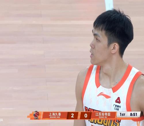 國(guó)產(chǎn)后衛(wèi)巔峰對(duì)決，徐杰的全能VS龐崢麟的勇猛，誰(shuí)更強(qiáng)