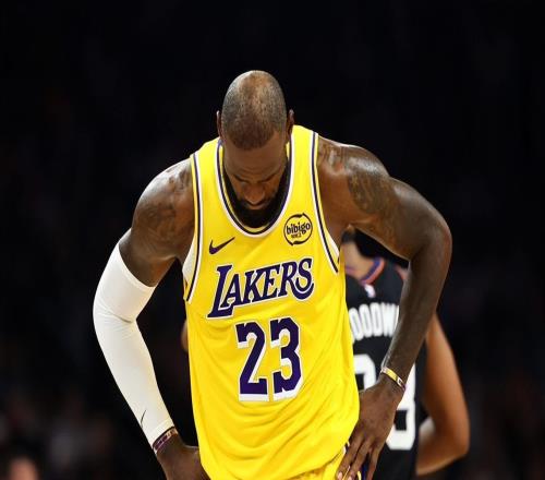 湖媒高呼错在管理层！重启嘴哥谈判仅能改1软肋里皇或也沦为筹码