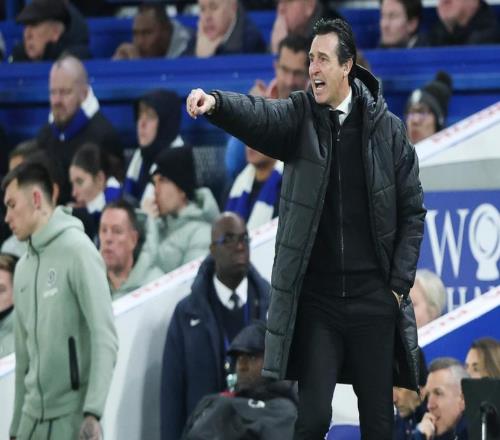 埃梅里神了:疯狂11连胜,大黑马冲击英超冠军,只比阿森纳少3分