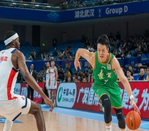连续三场0分!昔日CBA王牌锋线加盟辽篮被用废,杨鸣看走眼了