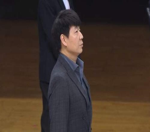 拒绝逆转,山东男篮终结三连败,邱彪果断弃用高诗岩,陶汉林9+13