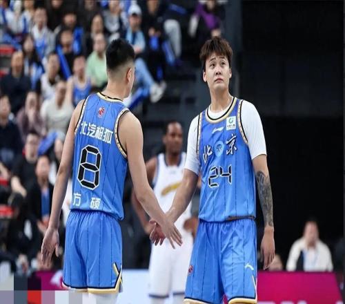 真相大白!北京男篮输球原因曝光,周琦做不了核心,徐利民无战术