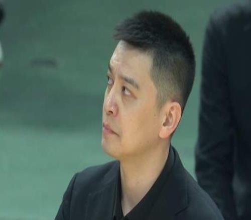 广东8连胜独孤求败,黑马高居第4,辽篮掉出前8,山东连升3位