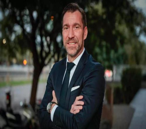 巴萨主席候选人:巴萨过去20年都是一言堂我从小就深爱巴萨