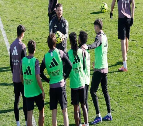 阿斯:对阵贝蒂斯不会威胁到阿隆索的帅位,除非出现大崩盘