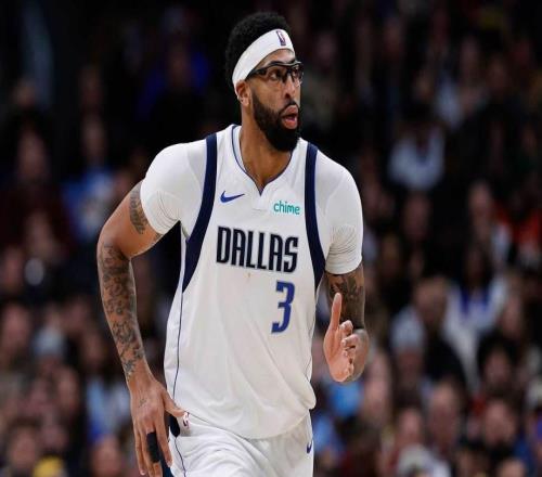 独行侠安东尼戴维斯交易传闻围绕活塞和猛龙,但传闻有所减少