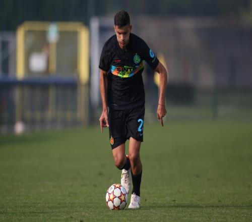 卡博尼与热那亚的告别之际:感恩所有的信任与关爱,这份情谊将永存于心_意甲直播