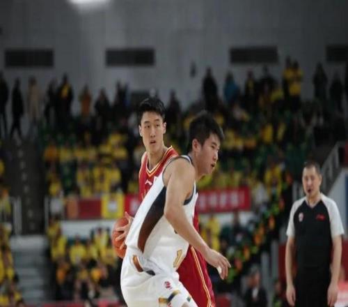 CBA唯一11战全败战队!四川最多落后31分惨负山西,原帅17分
