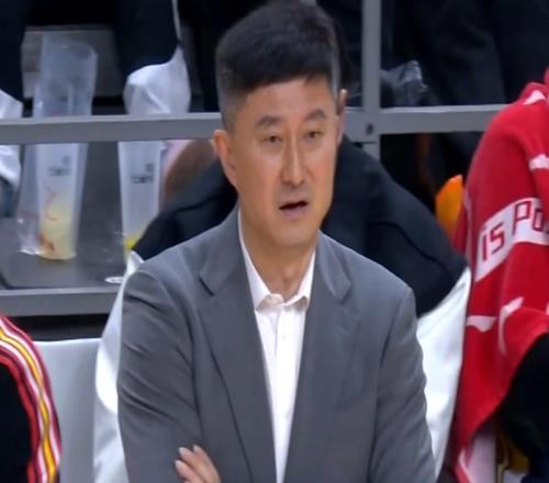 广东今日早报!杜锋深夜发声,徐杰新身份曝光,麦考尔复刻马尚