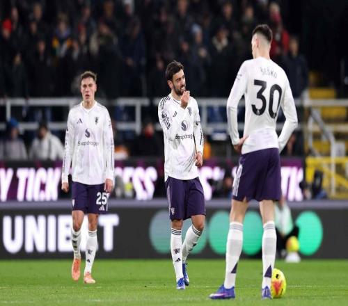 自穆帥時期以來，曼聯(lián)首次遭遇英超三連平