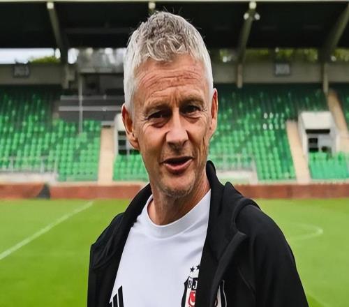 曼聯尋找救火教練阿莫林替代者最熱門人選浮現兩優勢無人能及