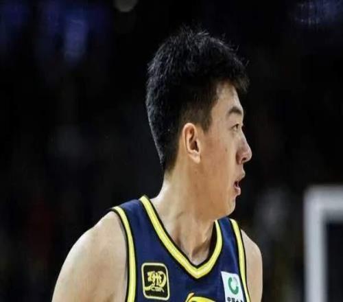 被杜锋骂哭后,广东小将深夜硬刚,徐杰成熟,新核或缺席辽粤大战