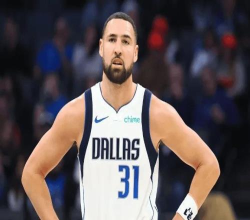 爆大冷！湯普森夢回巔峰，雙狀元空砍47+21+12，一戰(zhàn)認清5名球星